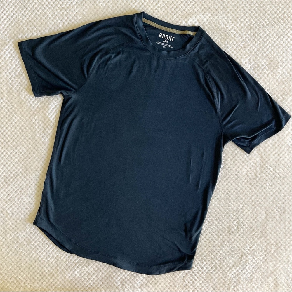 Rhone Reign Performance T-Shirt